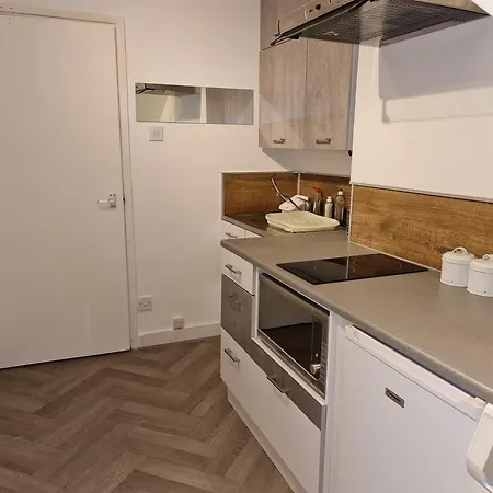 Cosy Studio Apartment In Town Centre Ashford  Exterior photo