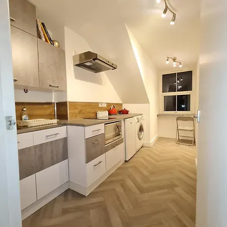 Cosy Studio Apartment In Town Centre Ashford  Exterior photo