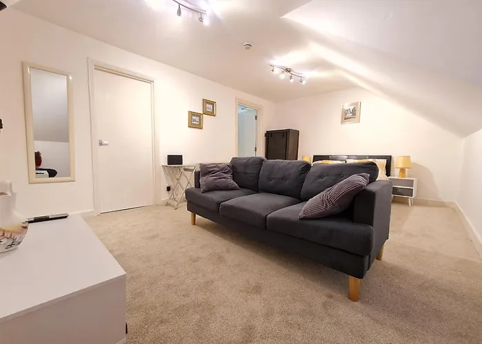 Cosy Studio Apartment In Town Centre