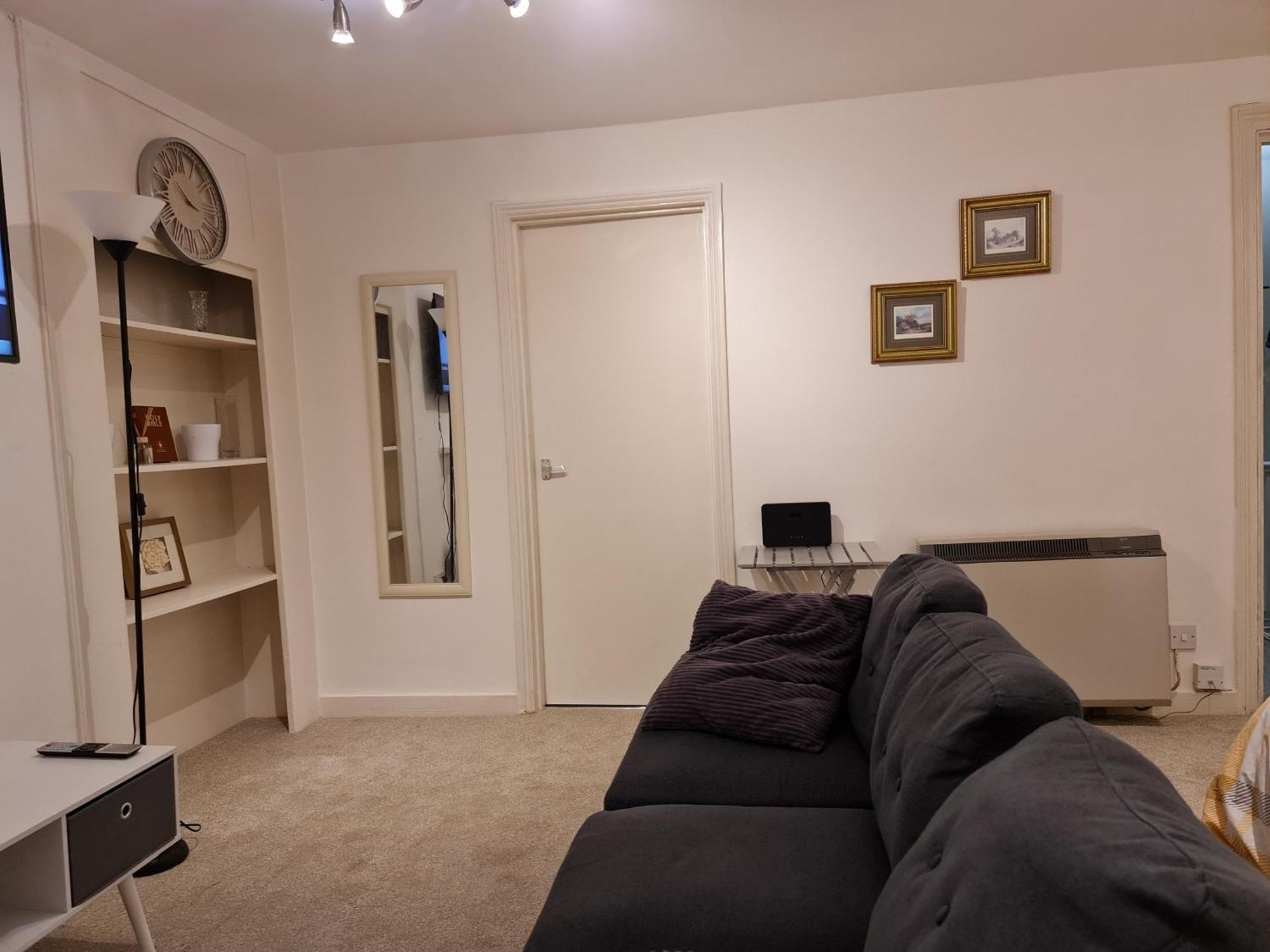 Apartment Cosy In Town Centre Ashford (Kent)